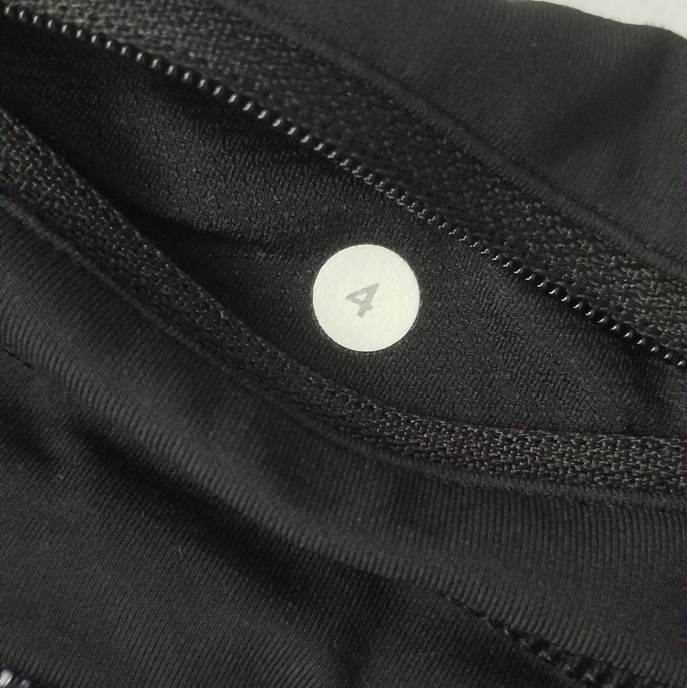 LULULEMON Athletica Black White Leggings With Lululemon Bag - Picture 8 of 16